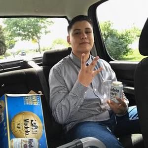 Meet your Posher, Luis angel